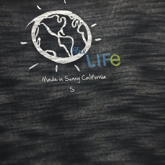 Blue Life Deep V-Neck Navy Blue T-shirt in Small - Picture 10 of 11